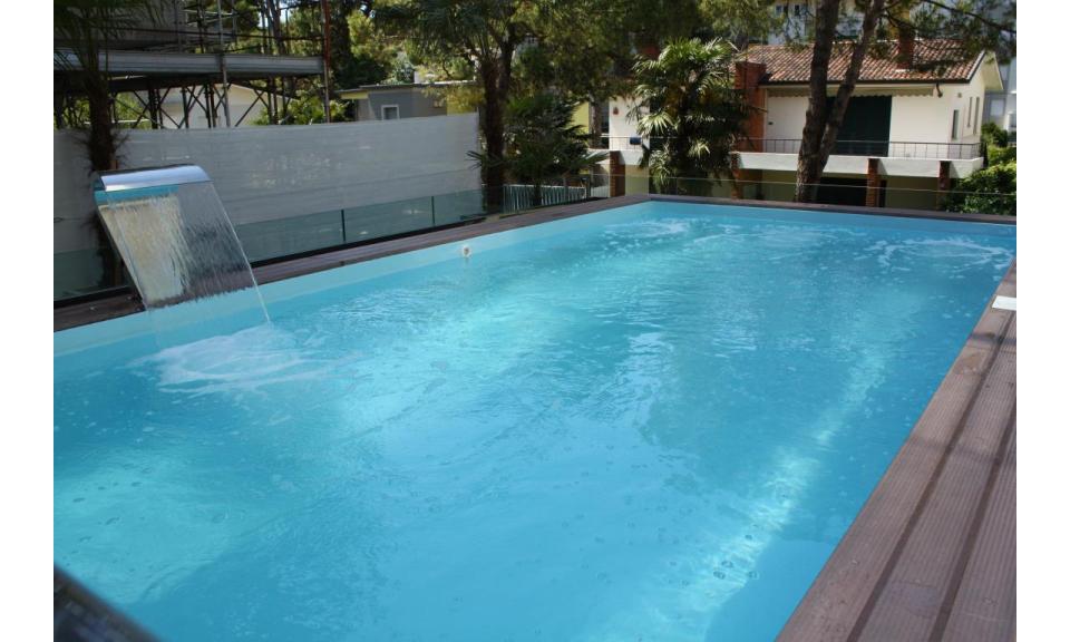 apartments FIORE: swimming-pool