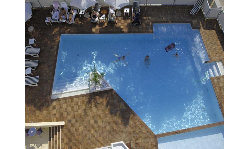 hotel REX: piscina