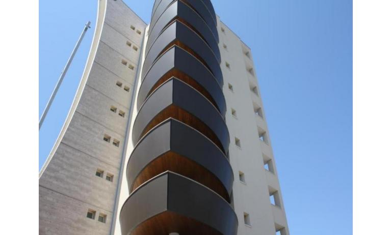 apartments TORRE BAHIA: external view