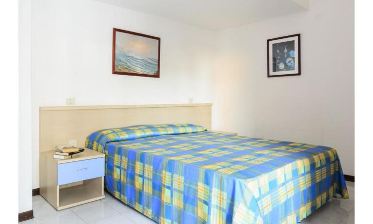residence HOLIDAY VILLAGE: E9/VSM - double bedroom (example)