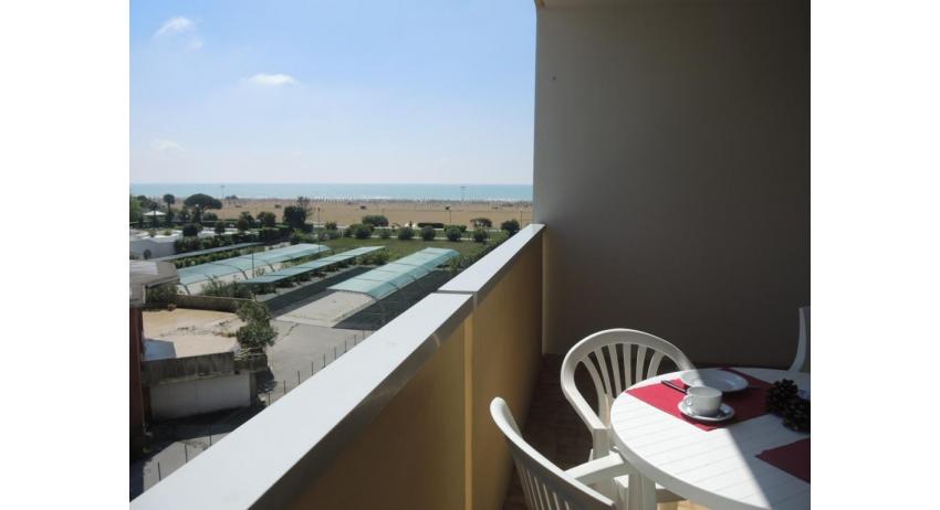 residence ITACA: B6* - balcone vista mare (esempio)