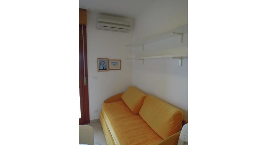 residence ITACA: B6* - divano letto doppio (esempio)