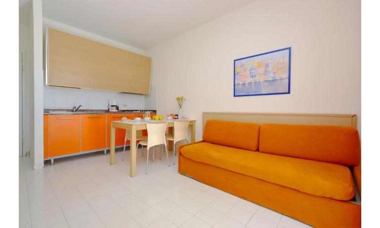 residence PARCO HEMINGWAY: B5/5H - divano letto doppio (esempio)