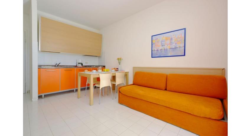residence PARCO HEMINGWAY: B5/5H - divano letto doppio (esempio)