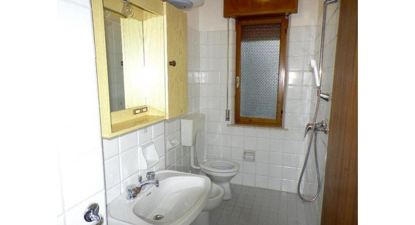 appartamenti ROSY: C5 - bagno (esempio)