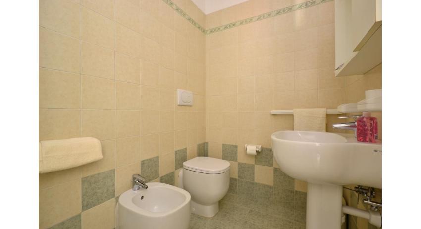 appartamenti VERDE: A2 - bagno (esempio)