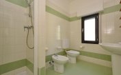 Ferienwohnungen VERDE: B3 - Badezimmer mit Duschkabine (Beispiel)