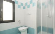 apartments VERDE: C6 - bathroom with a shower enclosure (example)