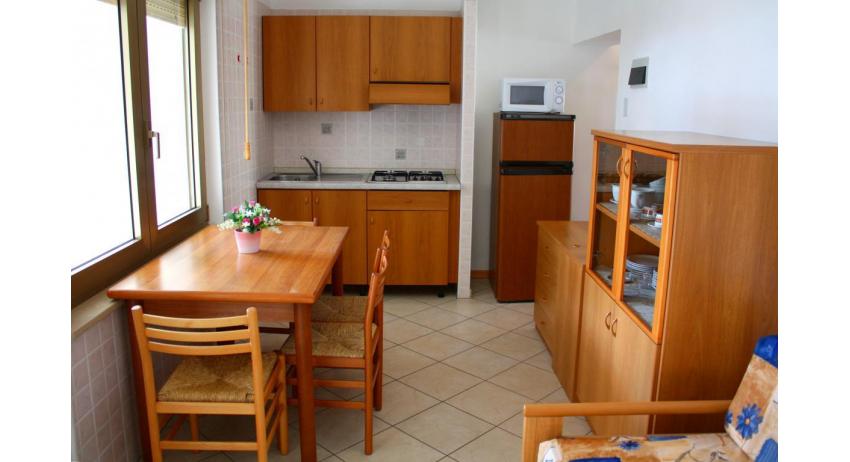 apartments VILLA NODARI: B4/1 - kitchenette (example)