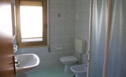 Ferienwohnungen VILLA NODARI: B4/1 - Badezimmer mit Duschkabine (Beispiel)