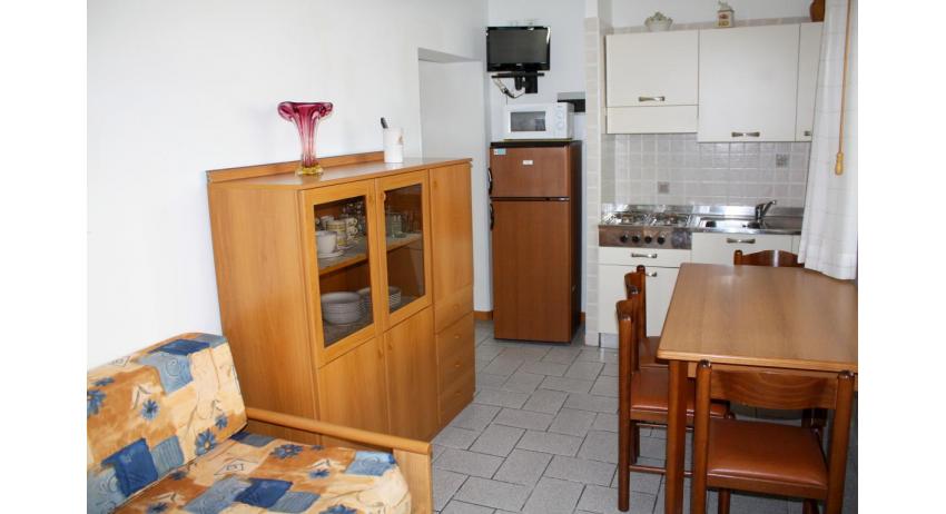 apartments VILLA NODARI: C5/T - kitchenette (example)
