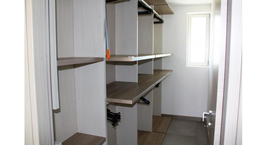 apartments NASHIRA: C8 - closet (example)