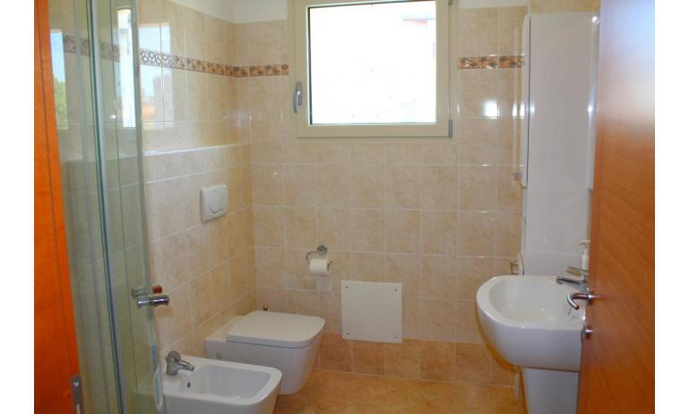 apartments TORRE BAHIA: C6 - bathroom (example)