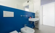 apartments RESIDENZA EDDA: B4/T - bathroom (example)