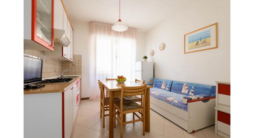 Ferienwohnungen CASA GUGLIELMO e ANNA: B5 - Wohnzimmer (Beispiel)