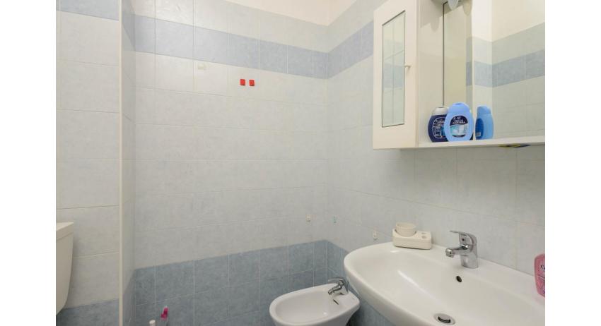 apartments VENUS: C6 - bathroom (example)