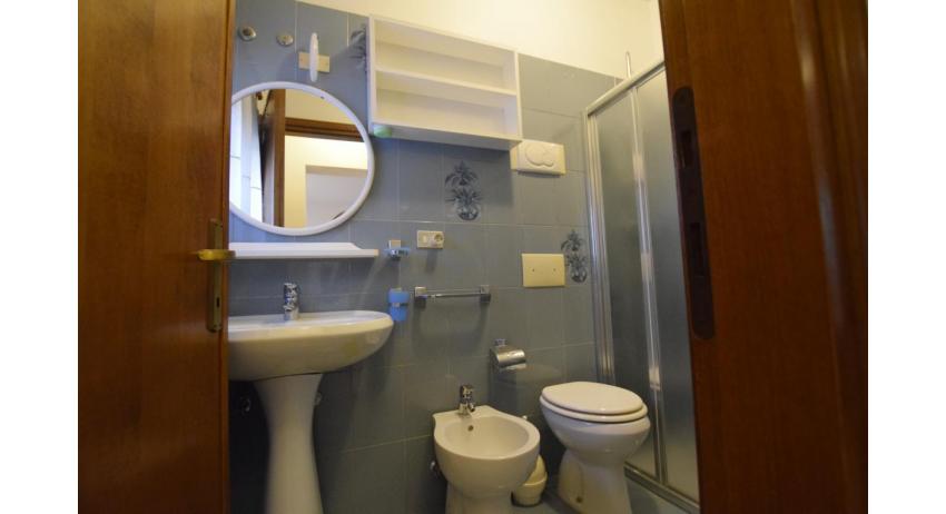appartament VILLA FIORE CARINZIA: B4 - salle de bain (exemple)