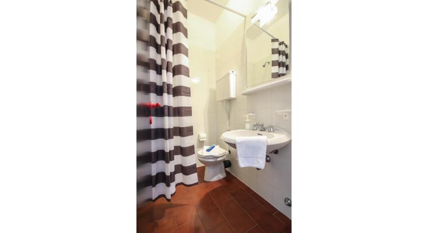 apartments TERRAMARE: D6/VSL - bathroom (example)
