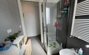 appartamenti VILLA CARLA: C5/5 - bagno con box doccia (esempio)