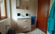 apartments VILLAGGIO GIARDINO: C6/VSI - bathroom (example)