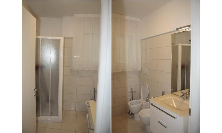 appartamenti MARE: C7 - bagno con box doccia (esempio)
