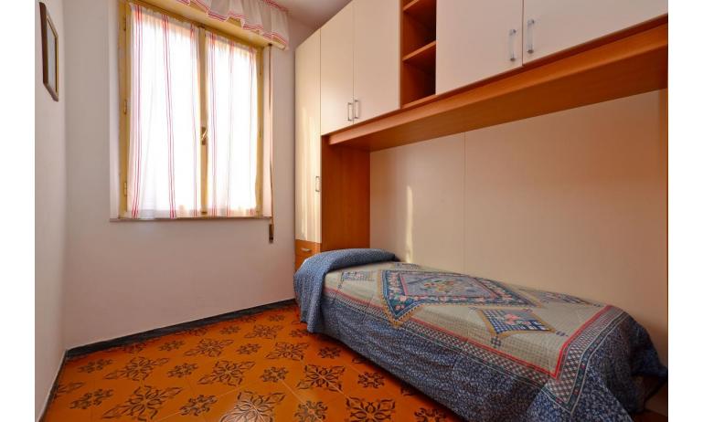 apartments JUPITER: D8 - single bedroom (example)